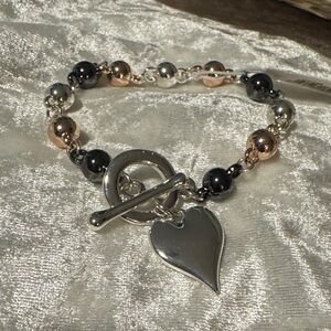 Periwinkle by Barlow Silver Heart Charm Bracelet